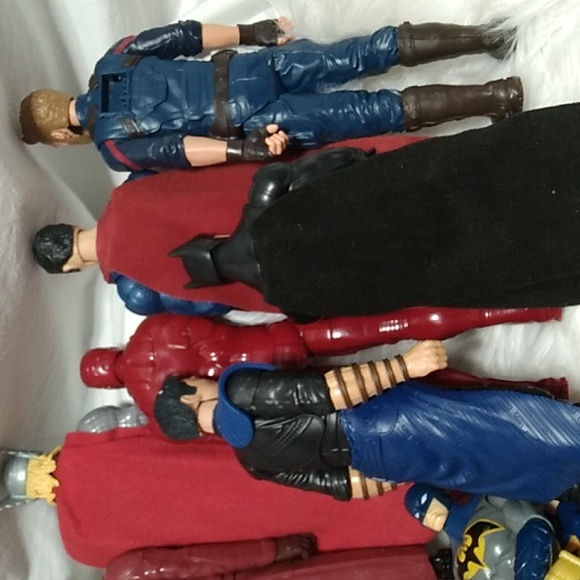 BUNDLE 2: Marvel DC Comics 18 Action Figures & 1 Bike Large Bundle Couple Flaws - Picture 13 of 16